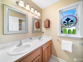 13423 Graywolf Place NE, Poulsbo WA 98370