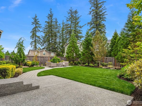 11862 155th Avenue NE, Redmond WA 98052