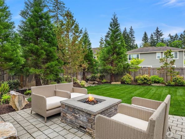 11862 155th Avenue NE, Redmond WA 98052