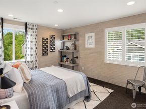11862 155th Avenue NE, Redmond WA 98052