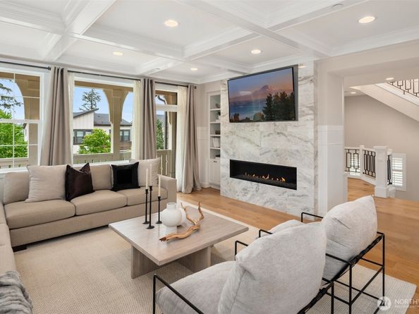 11862 155th Avenue NE, Redmond WA 98052