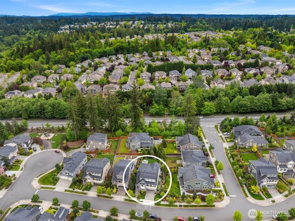 11862 155th Avenue NE, Redmond WA 98052