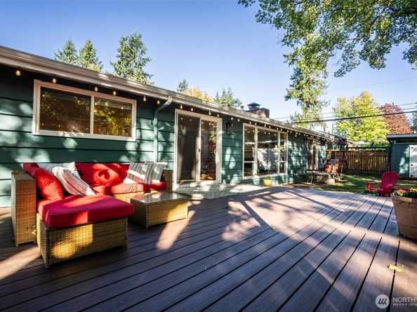 303 NW 203rd Street, Shoreline WA 98177
