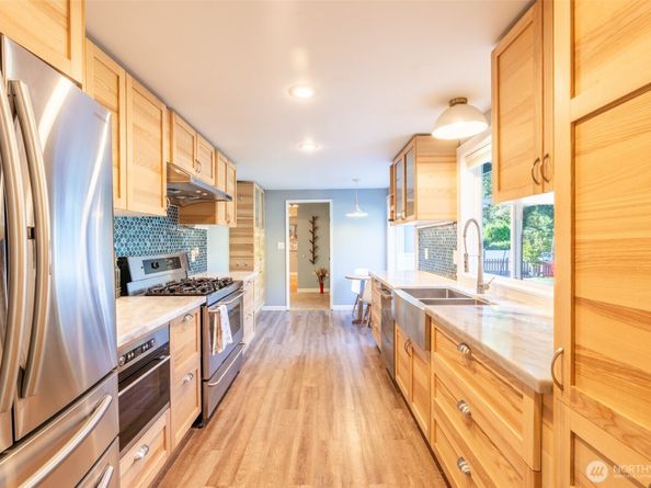 303 NW 203rd Street, Shoreline WA 98177