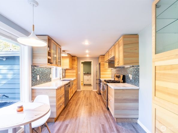 303 NW 203rd Street, Shoreline WA 98177