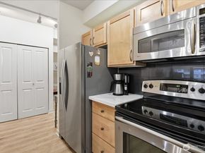 300 110th Avenue NE 412, Bellevue WA 98004