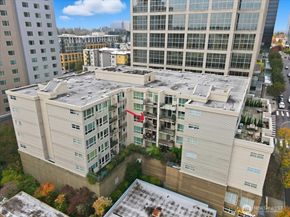 300 110th Avenue NE 412, Bellevue WA 98004