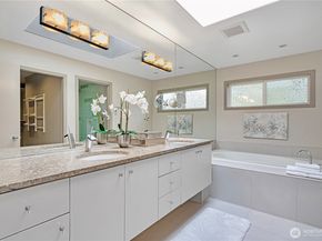 11121 NE 91ST Lane, Kirkland WA 98033