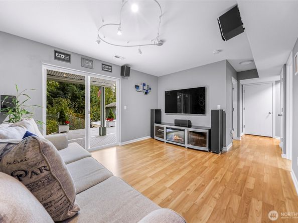 3205 200th Place SW, Lynnwood WA 98036