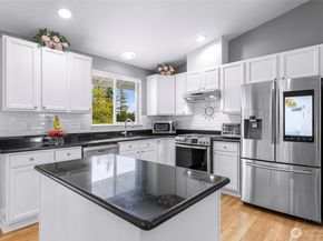 3205 200th Place SW, Lynnwood WA 98036