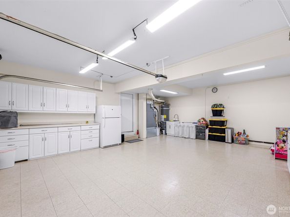 3205 200th Place SW, Lynnwood WA 98036