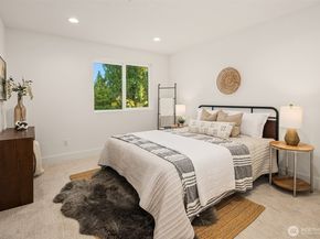 10172 NE 113th Place, Kirkland WA 98033