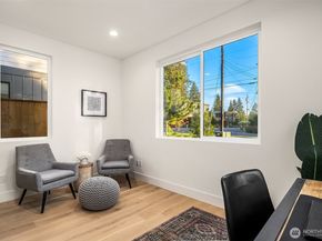 10172 NE 113th Place, Kirkland WA 98033