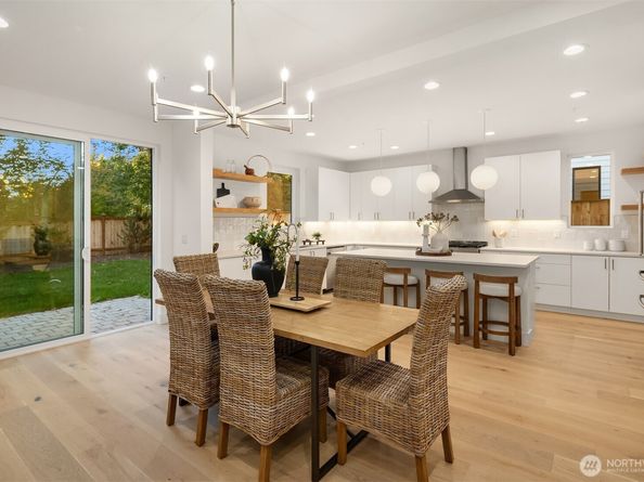 10172 NE 113th Place, Kirkland WA 98033