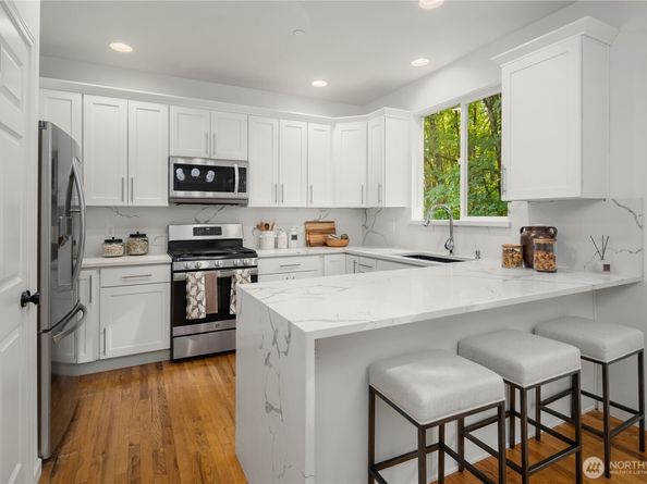16760 128th Place NE, Woodinville WA 98072