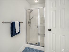 16760 128th Place NE, Woodinville WA 98072