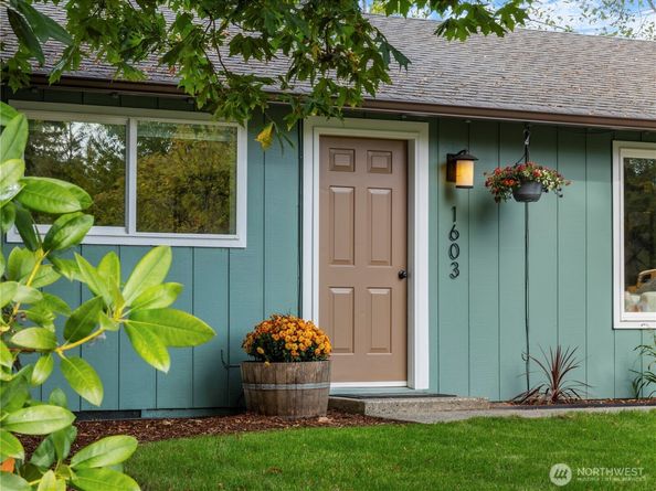 1603 169th Place SW, Lynnwood WA 98037