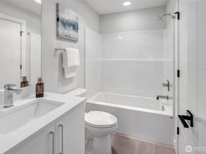 8834 NE 173rd Place C, Bothell WA 98011