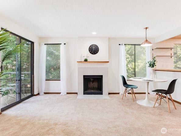 1200 6th Avenue N 6, Seattle WA 98109