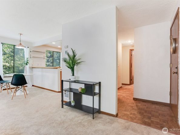 1200 6th Avenue N 6, Seattle WA 98109