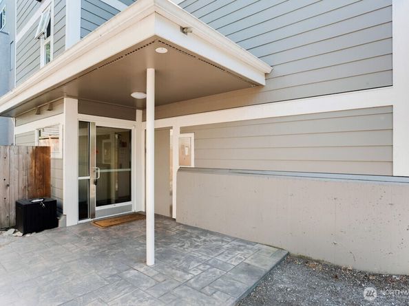 1200 6th Avenue N 6, Seattle WA 98109
