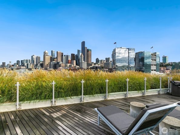 590 1st Avenue S 713, Seattle WA 98104