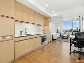 1808 Minor Avenue 3213, Seattle WA 98101