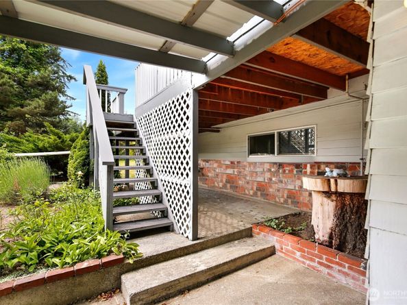 2670 SE Bielmeier Road, Port Orchard WA 98367