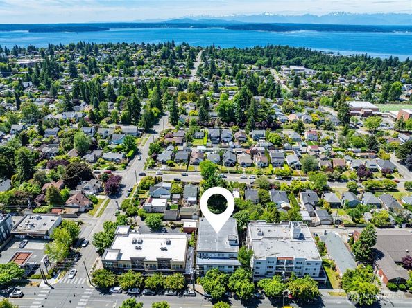3717 California Avenue SW 304, Seattle WA 98116