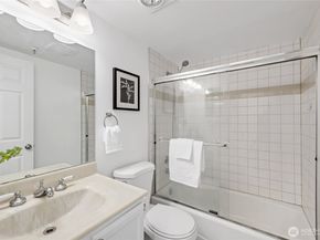 3717 California Avenue SW 304, Seattle WA 98116