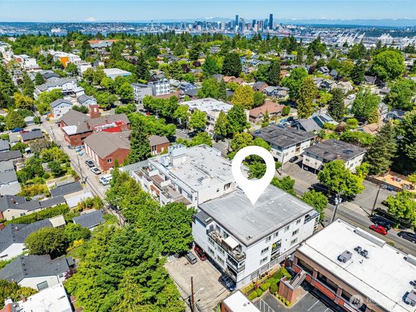 3717 California Avenue SW 304, Seattle WA 98116