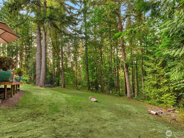 16819 171st Place NE, Woodinville WA 98072
