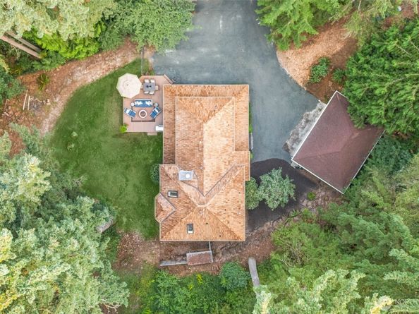16819 171st Place NE, Woodinville WA 98072