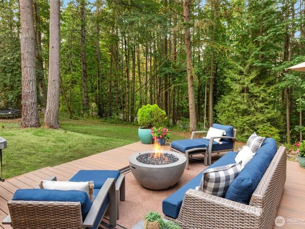 16819 171st Place NE, Woodinville WA 98072