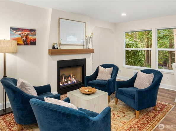 16819 171st Place NE, Woodinville WA 98072