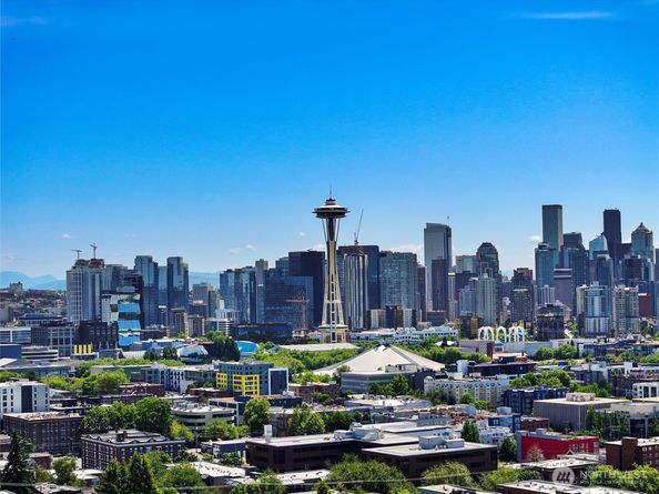 530 W Olympic Place 407, Seattle WA 98119