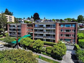 530 W Olympic Place 407, Seattle WA 98119
