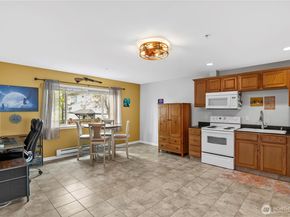 3322 148th Street SW E4, Lynnwood WA 98087