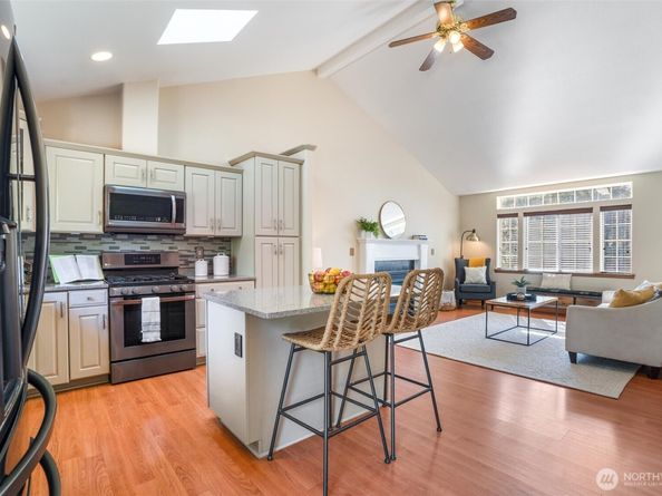 7085 SE Legrand Street, Port Orchard WA 98366
