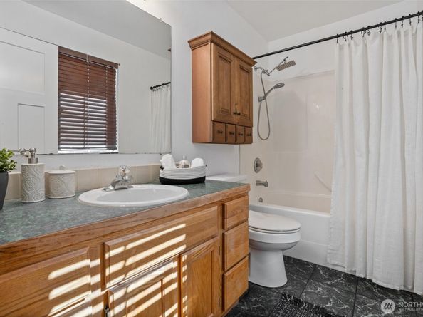 7085 SE Legrand Street, Port Orchard WA 98366