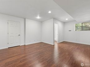 3401 161st Place SE 63, Bellevue WA 98008