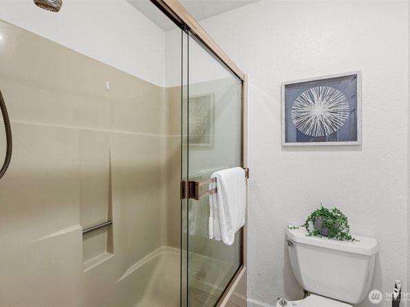 3401 161st Place SE 63, Bellevue WA 98008
