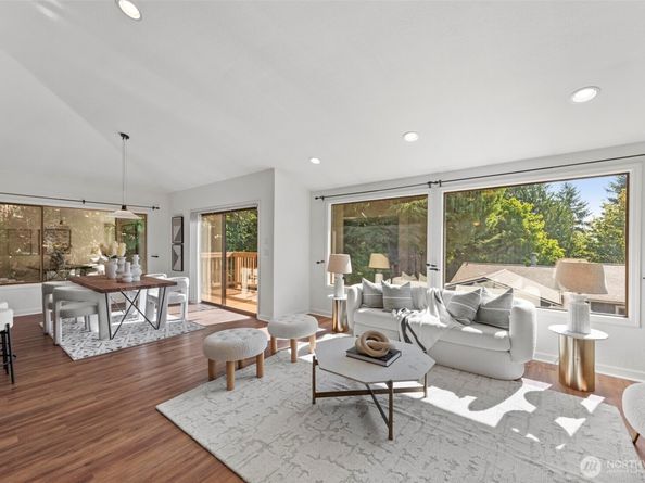 3401 161st Place SE 63, Bellevue WA 98008