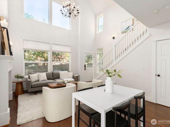 5257 23rd Avenue SW, Seattle WA 98106