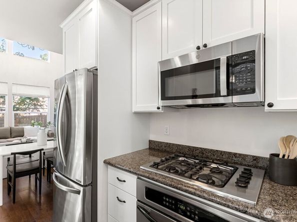 5257 23rd Avenue SW, Seattle WA 98106