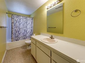 1515 W Casino Road E2, Everett WA 98204