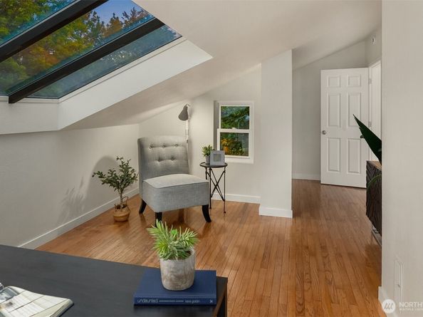 6423 156th Place NE, Redmond WA 98052