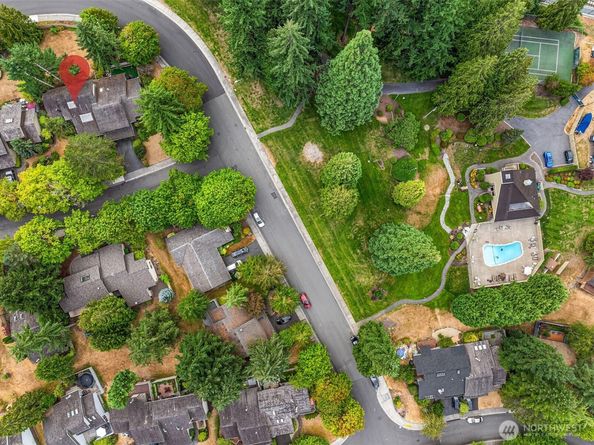 6423 156th Place NE, Redmond WA 98052