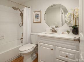 6423 156th Place NE, Redmond WA 98052