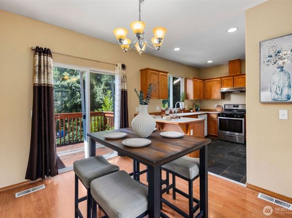 18920 21st Avenue West, Lynnwood WA 98036